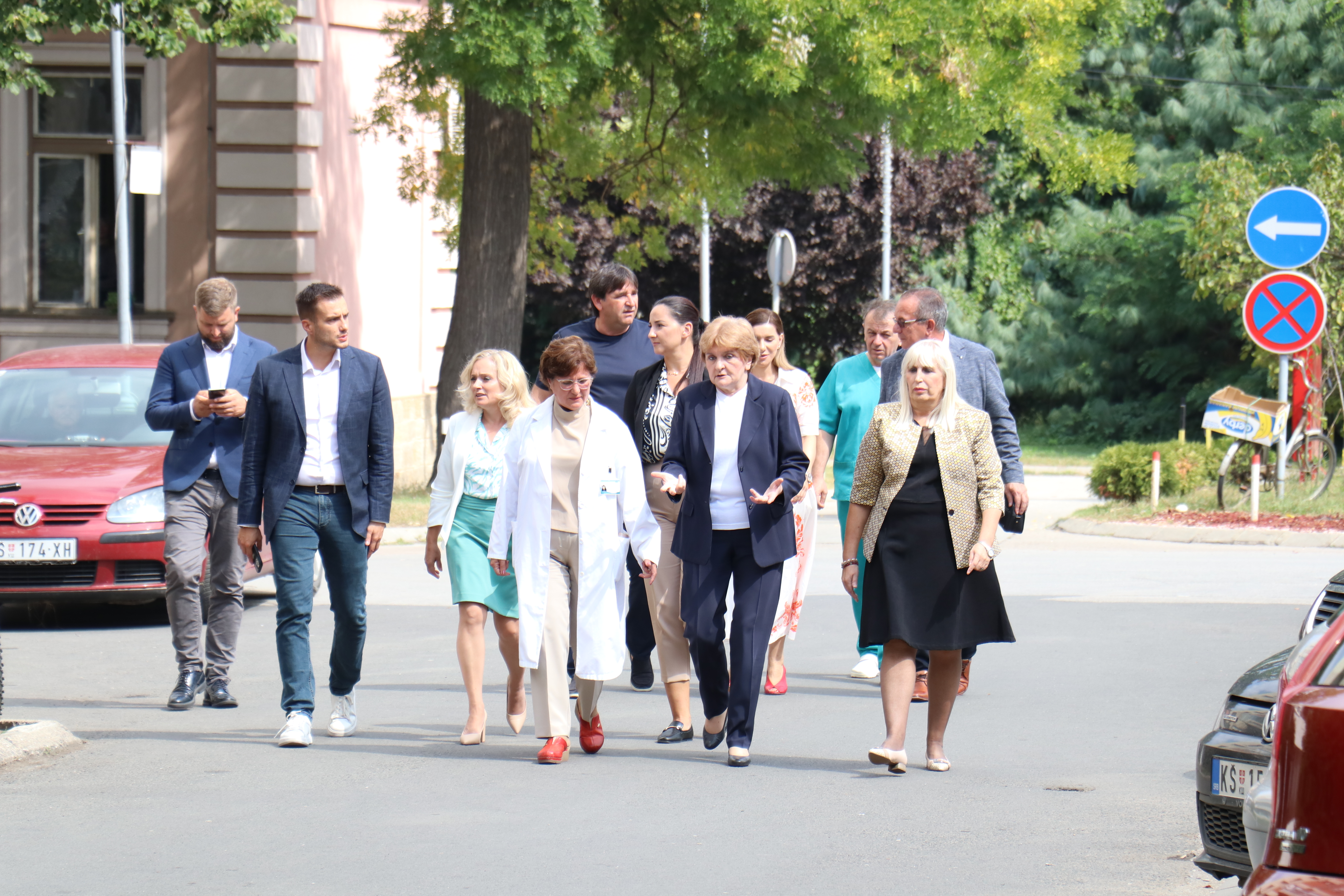 Министарка Грујичић: Ангио сала у болници у Крушевцу, обнова сеоских амбуланти у Расинском округу