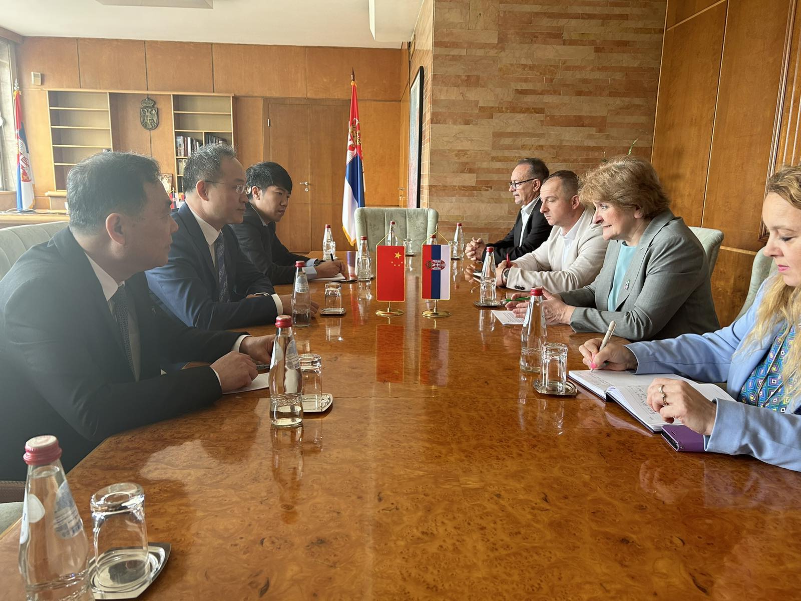 Министарка Грујичић разговарала са кинеским амбасадором Ли Мингом