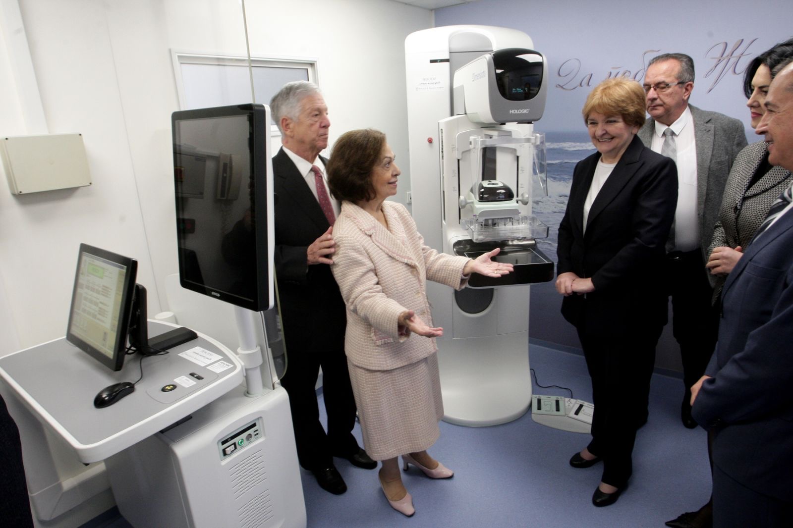 Нови мобилни мамограф за КЦ Ниш