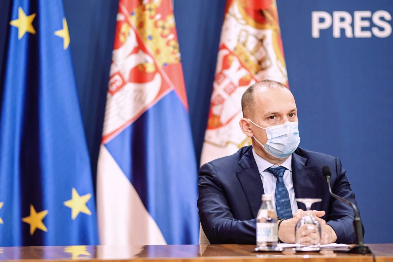 Лончар:Примићу прву следећу вакцину која стигне у Србију